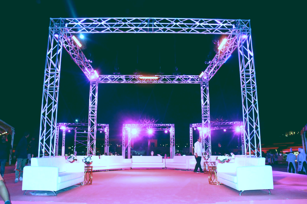 Aluminum Dj Silver Stand Booth Event Truss 20x15x15ft Armadura de aluminio los 20x15x15ft del evento de la cabina del soporte de la plata de DJ