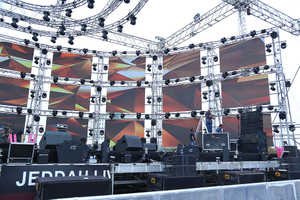 Diseño de aluminio de la plataforma vertical del braguero de la etapa del concierto del evento al aire libre con el techo de la curva