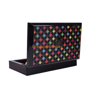KSA Riyadh temporada kurma caja de regalo para Ramadán caja de chocolate de madera pequeña caja de fechas de madera gratis