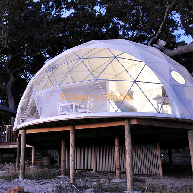 Evento con estructura metálica impermeable transparente en tienda domo de tamaño personalizado