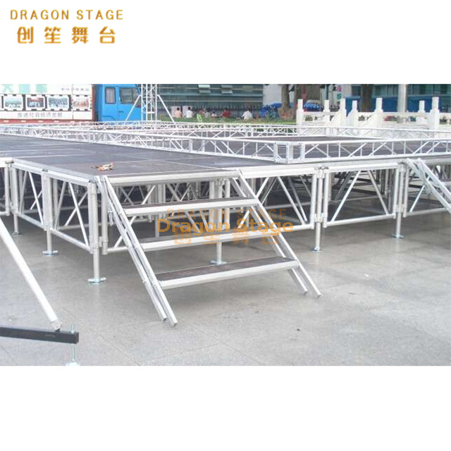 Suelo de aluminio para escenario de eventos 20x11m con 2 escaleras