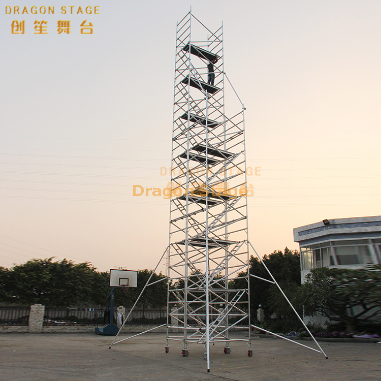 Edificio torre de aluminio de 1,35x2x10,82 m con escalera de 45 grados