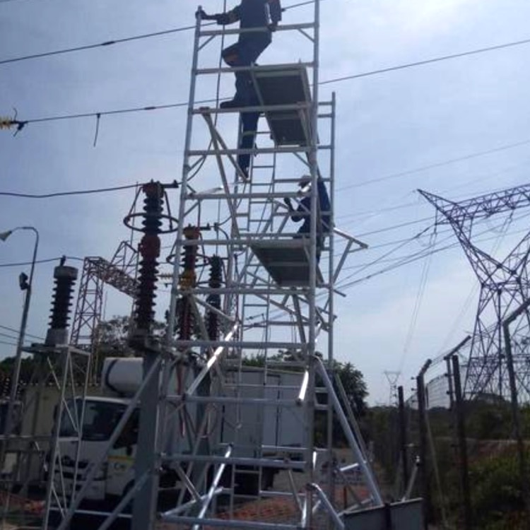 Cómo instalar andamios de aluminio no estándar