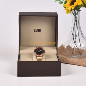 Caja de reloj de cuero PU marrón con logotipo personalizado de lujo en existencia para regalo