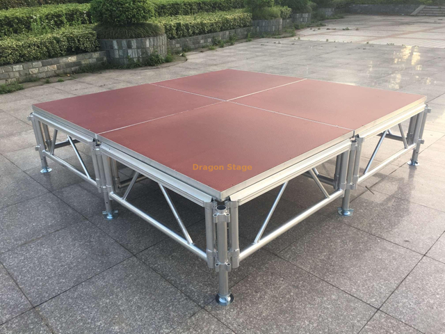 Pequeña etapa de iglesia portátil de aluminio al aire libre para la venta 8x8ft 0.6-1m High 2 escaleras
