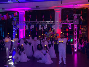Sistema de armadura de iluminación de poste de portería de aluminio para ceremonia de boda y configuración de eventos