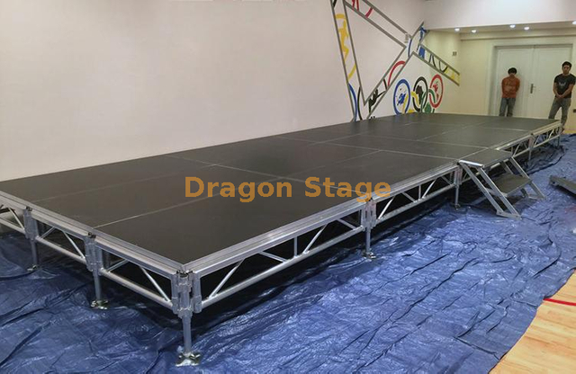 Plataformas de escenario portátiles de aluminio para exteriores de 6x6 m con 2 escaleras