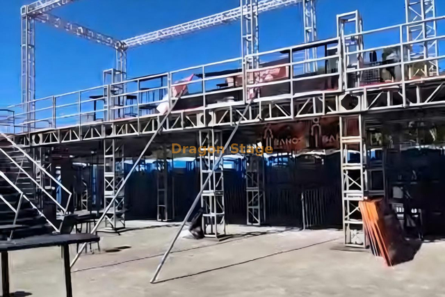 Plataforma de puesta en escena VIP para conciertos 14x4,88x3m