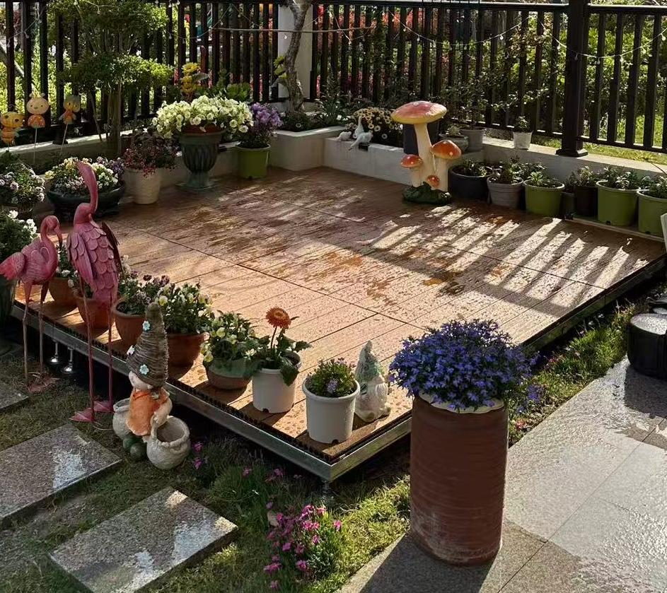 Plataforma de madera prefabricada (1)