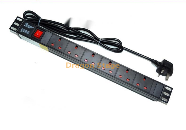 PDU13A 6 Sockets 19 "Protector de sobretensión 1U Alumminum UK Tipo para Evento Equipo Eléctrico