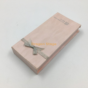 Caja de embalaje personalizada de fábrica Cajas de regalo de papel de vajilla con tapa rosa personalizada con tapa magnética