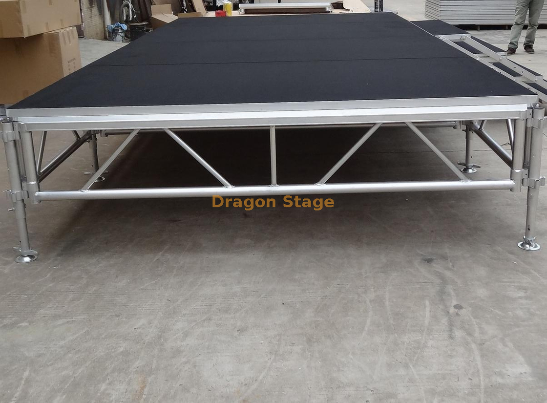 Escenario portátil de aluminio de altura ajustable para eventos de conciertos al aire libre 16x11m