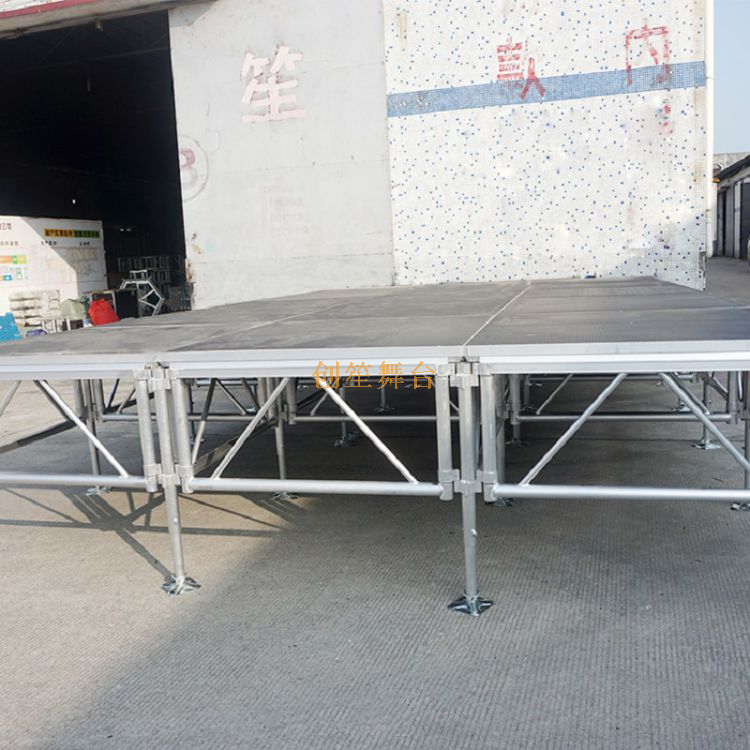 El evento móvil de la venta caliente fácil de instalar efectúa el escenario portátil del concierto al aire libre en venta 9.76x7.32xH: los 0.6-1m