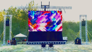 line array gentry truss.jpeg