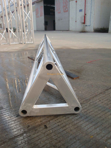 Braguero de aluminio de la decoración interior del braguero del tornillo del triángulo para la exhibición del braguero 