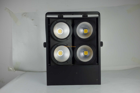 Luces de espectador COB de 4 ojos de color dual para evento cob light blanco cálido
