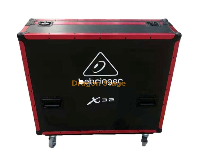 Flightcase para consola de mezclas Behringer X32 