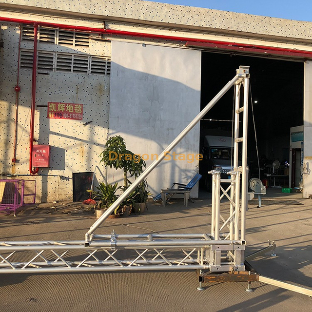 Fácil de instalar portátil del montador de la torre el pilar del braguero de la iluminación de la aleación de aluminio