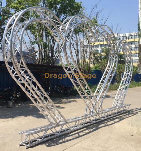 Braguero de aluminio curvo de la etapa del evento del fondo del braguero del arco de encargo del corazón creativo