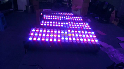 Proyector de conferencia LED tricolor de alta calidad violeta
