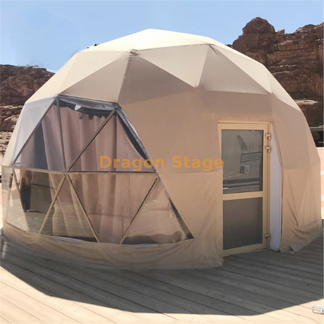 Hotel en el desierto al aire libre Glamping Carpa domo de fiesta de lujo con puerta